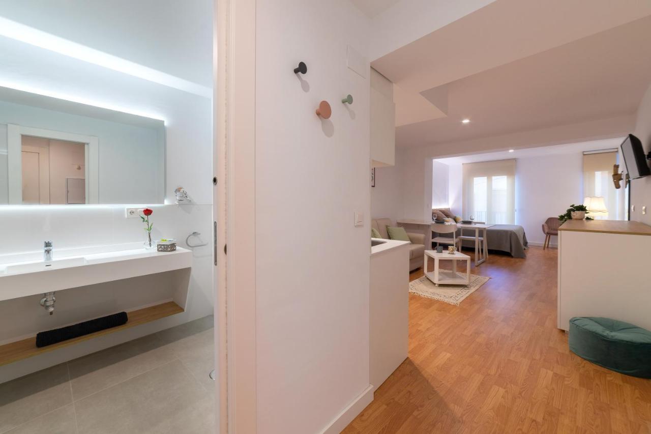 Apartamentos Turisticos Torres De Santiago Úbeda Exterior foto