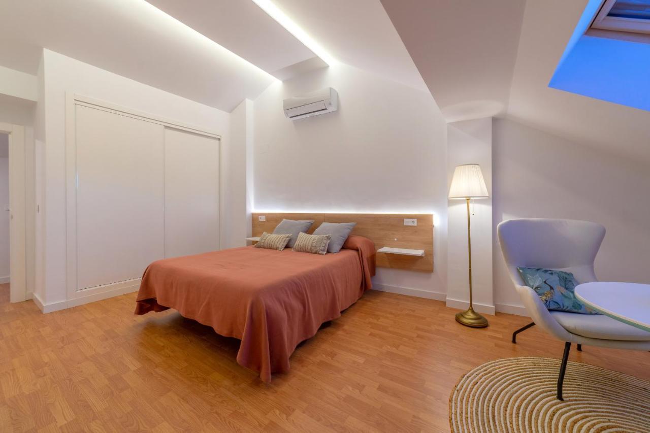 Apartamentos Turisticos Torres De Santiago Úbeda Exterior foto